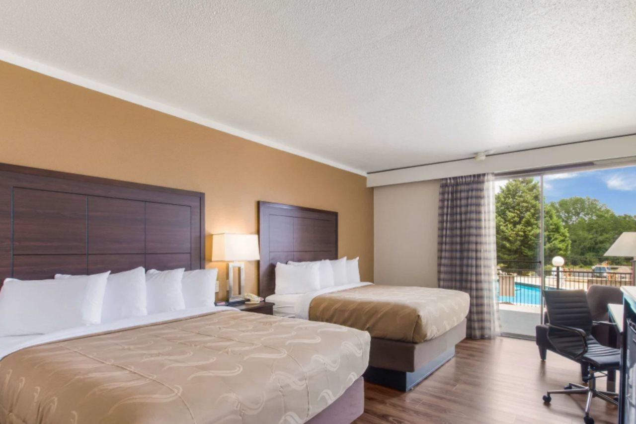 Quality Inn Gastonia Bagian luar foto