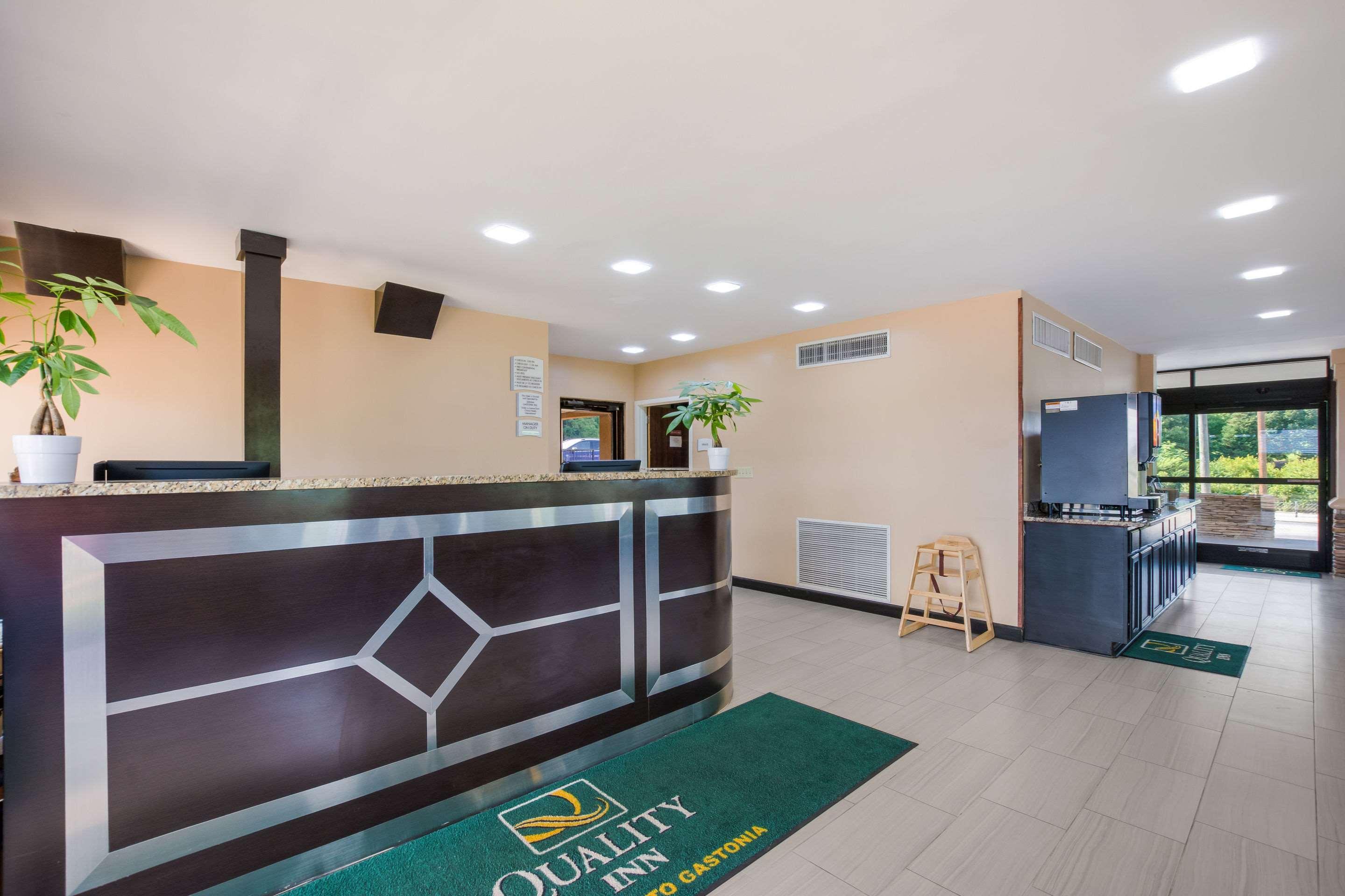 Quality Inn Gastonia Bagian luar foto