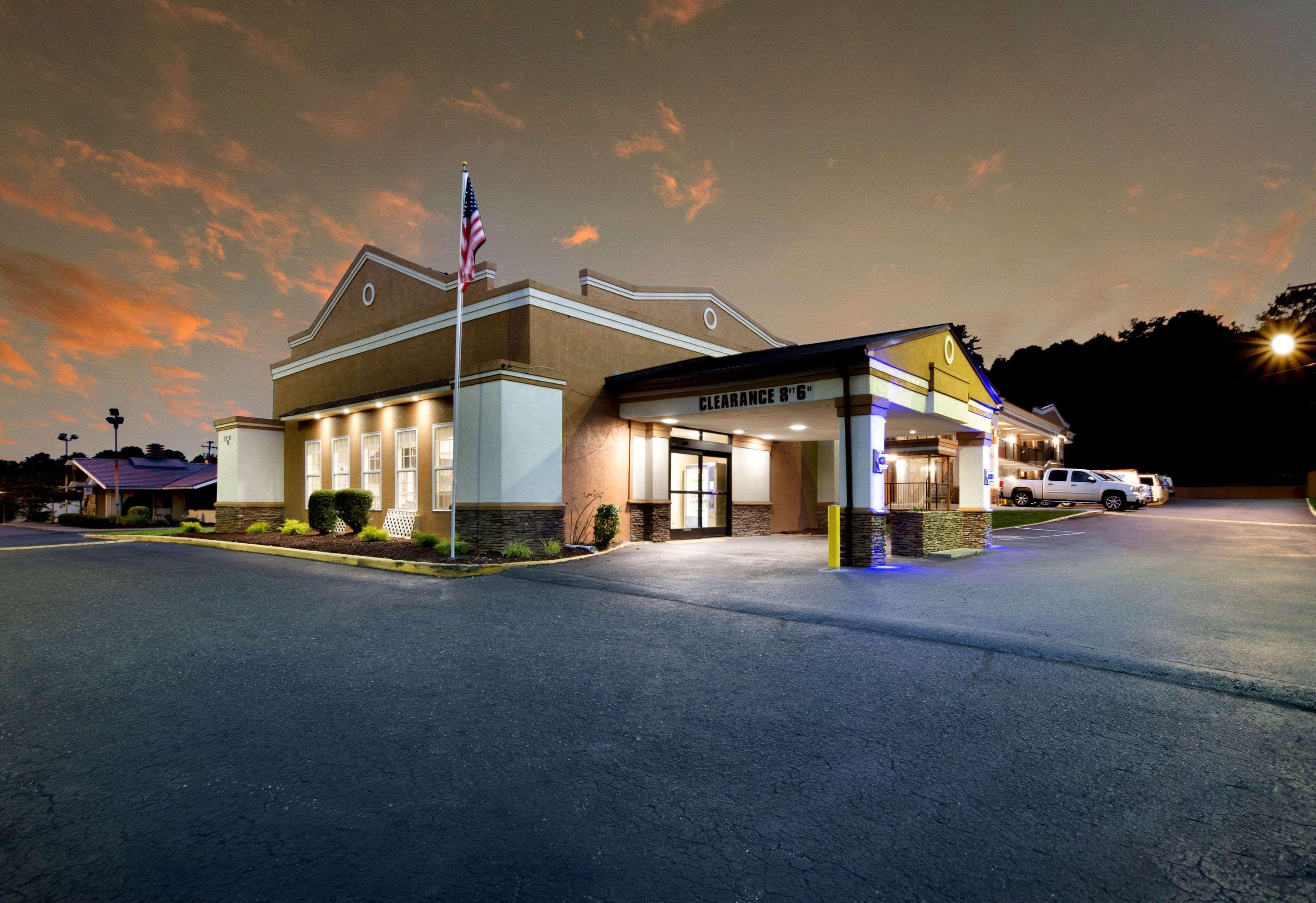 Quality Inn Gastonia Bagian luar foto