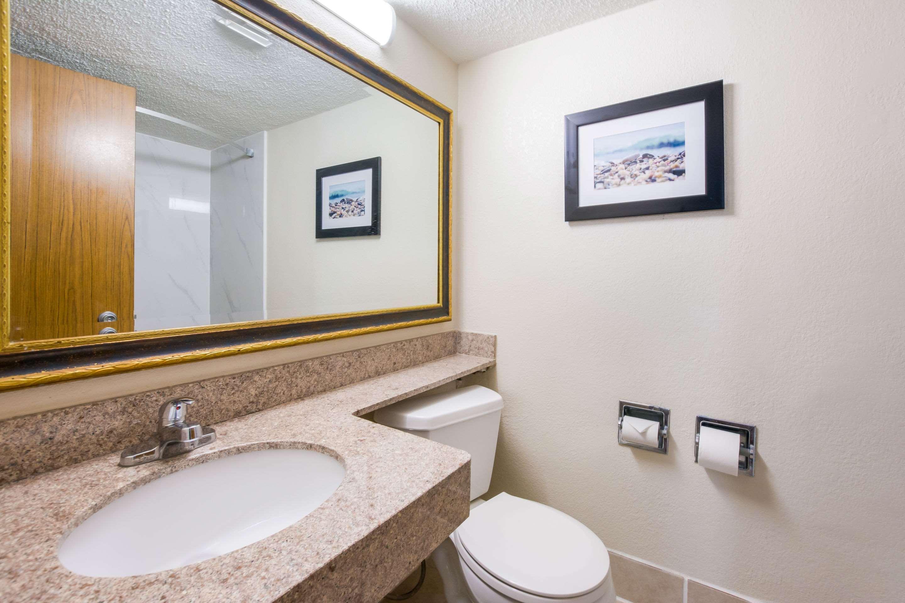 Quality Inn Gastonia Bagian luar foto