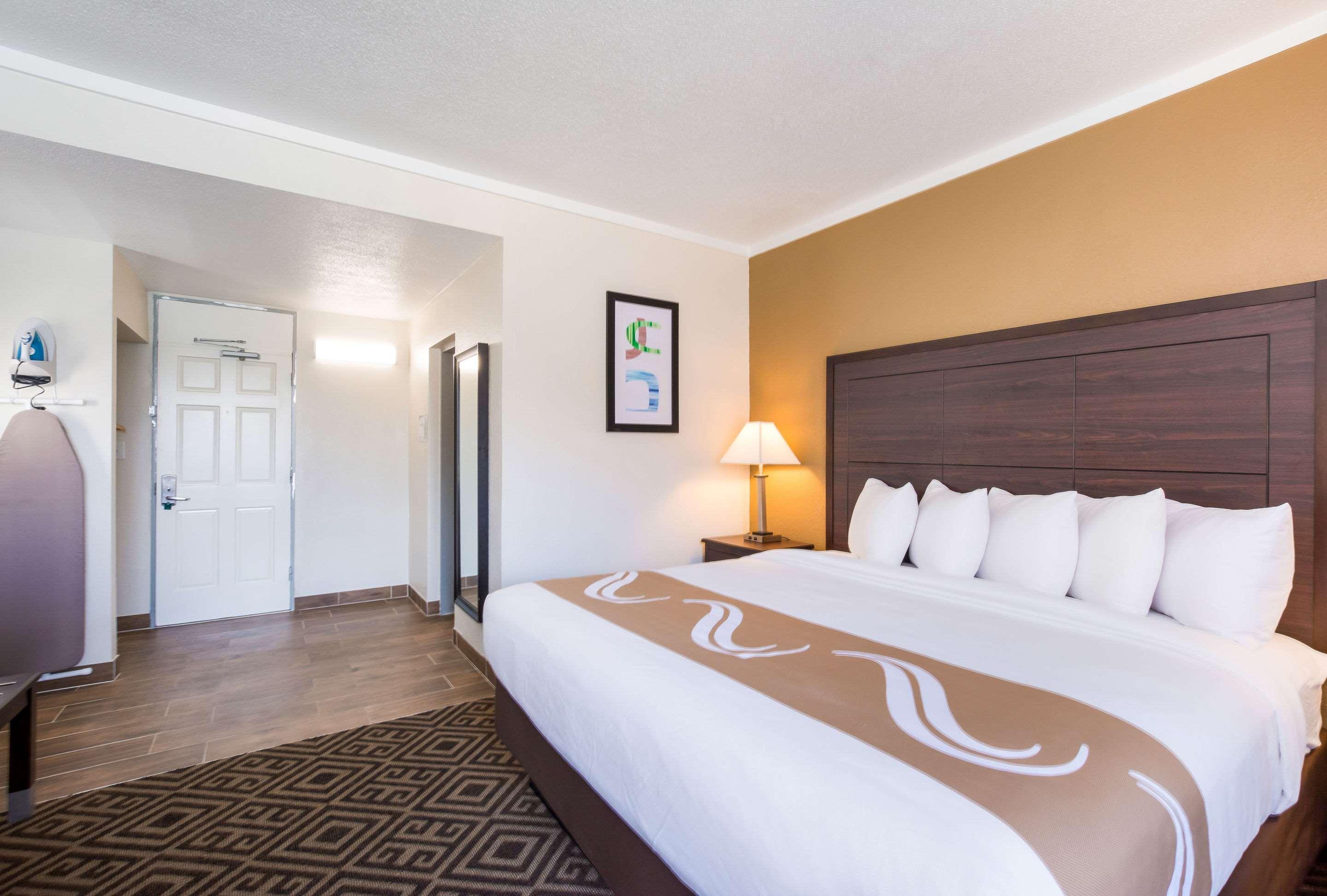 Quality Inn Gastonia Bagian luar foto