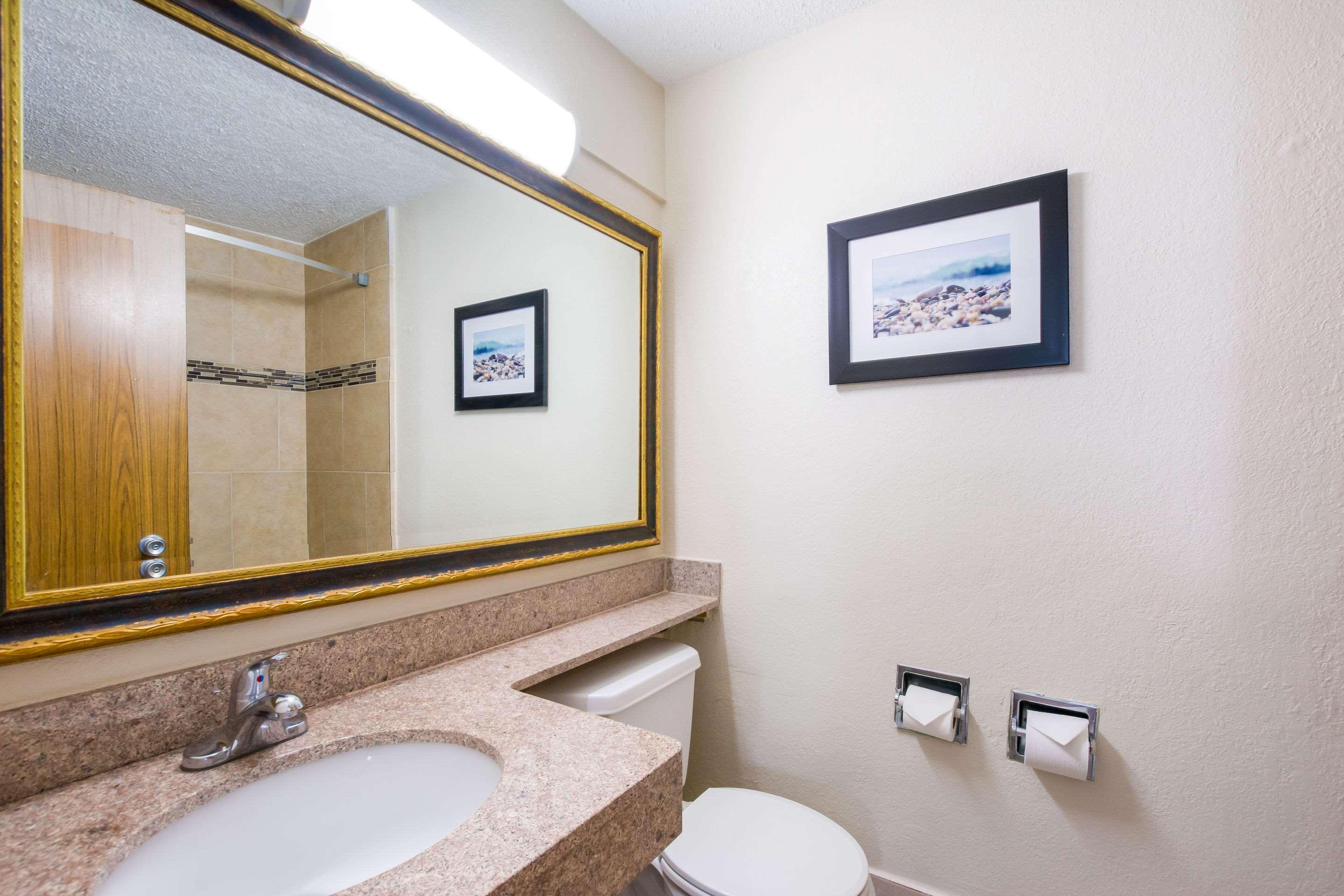 Quality Inn Gastonia Bagian luar foto