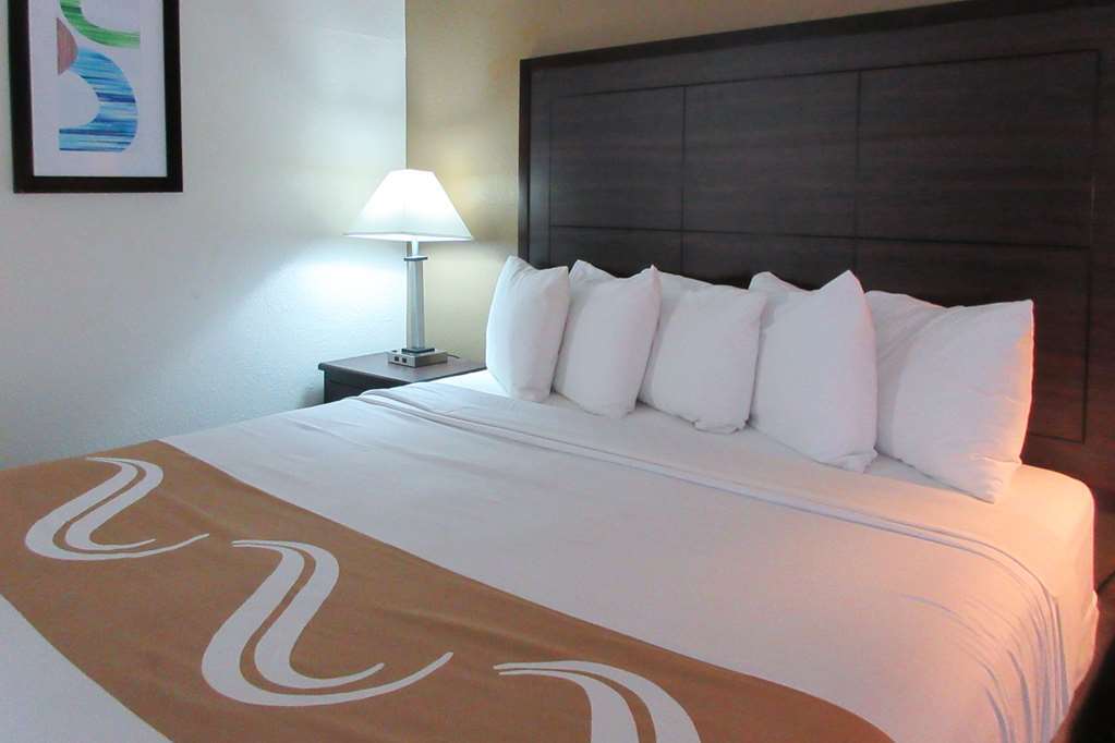 Quality Inn Gastonia Ruang foto